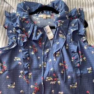 Loft Sleeveless Top Medium NWT